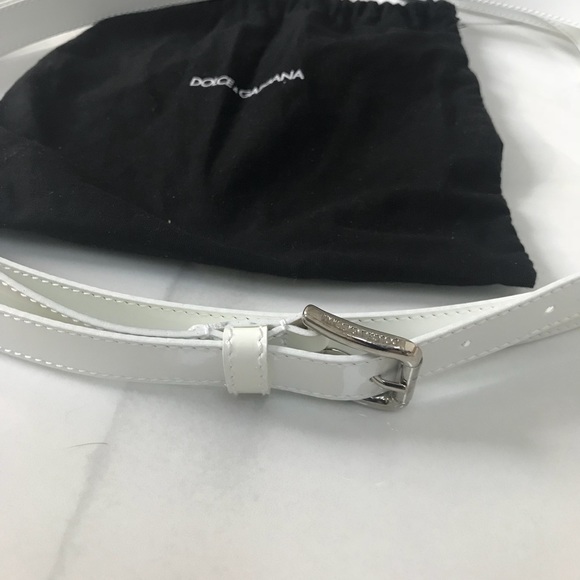 Dolce & Gabbana Patent Leather Wrap Around Belt. - Picture 4 of 6